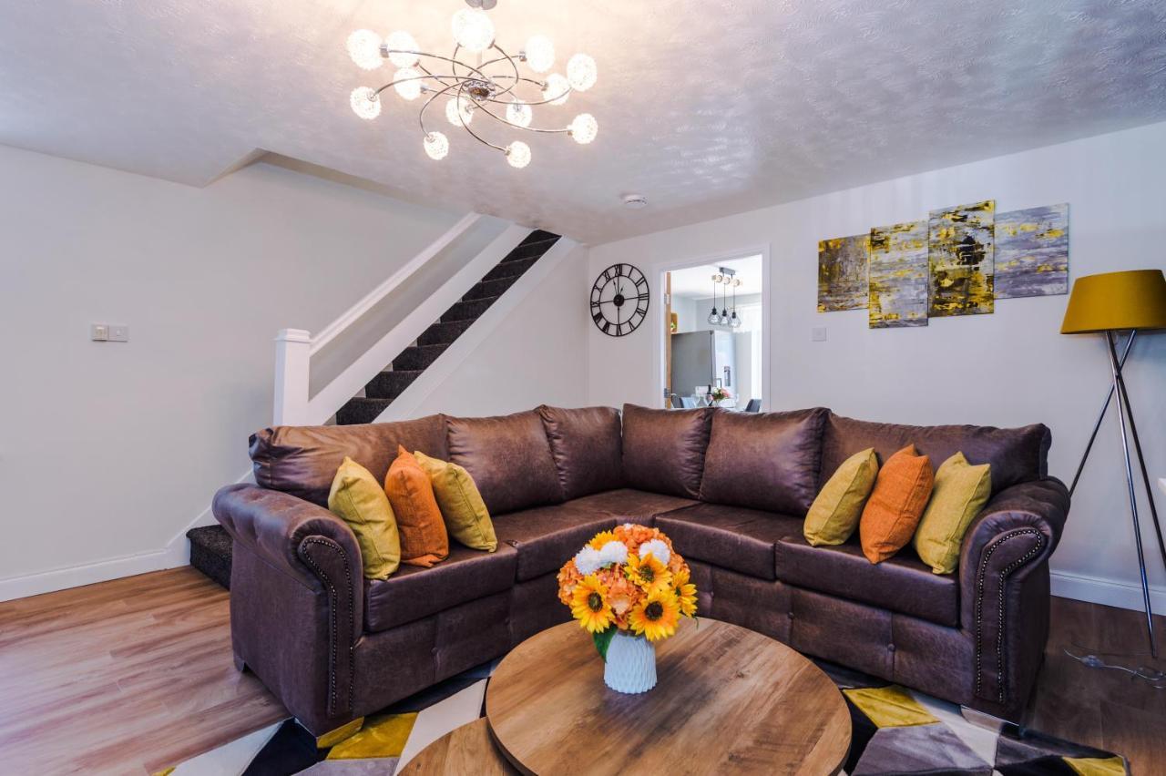 Stylish 4 Bedroom Home Close To Manchester City Centre Exterior photo